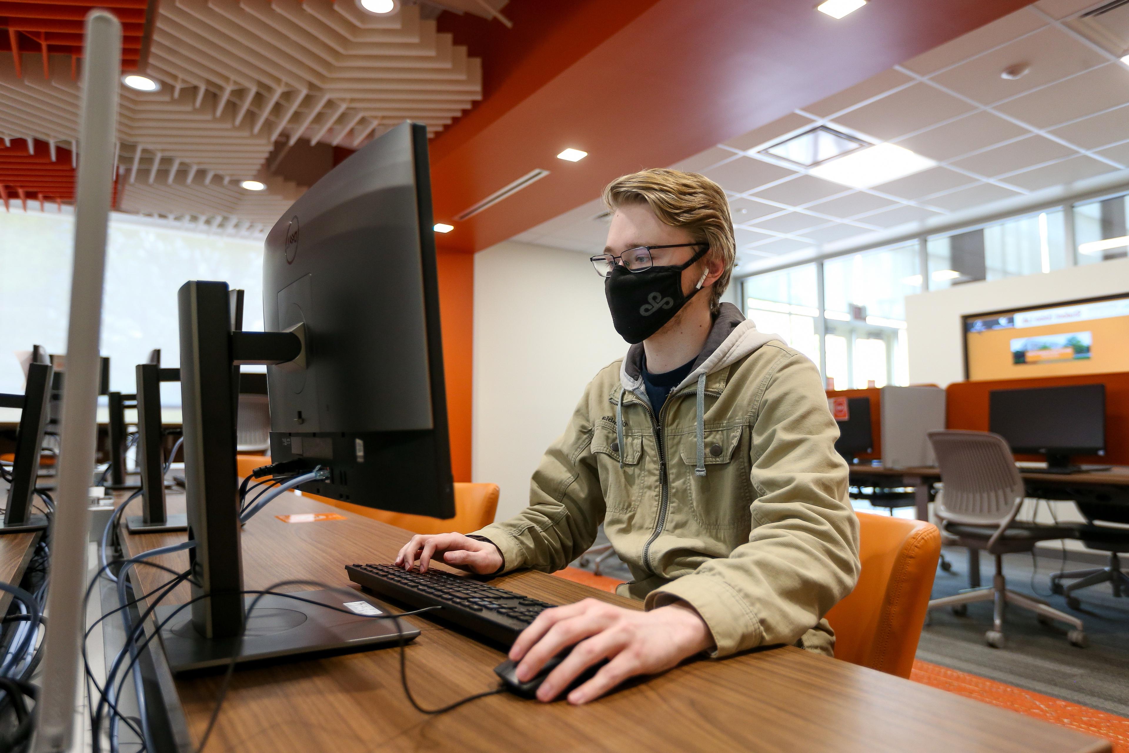 BGSU’s computer labs are modern, quiet and well equipped, with network simulation, servers and air-gapped machines for testing.